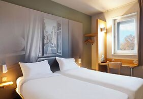 B&B HOTEL AIX EN PROVENCE Pont de l'Arc