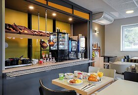 B&B HOTEL AIX EN PROVENCE Pont de l'Arc