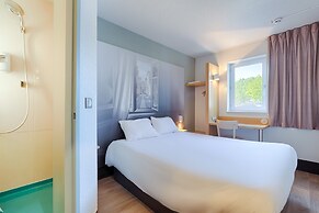 B&B HOTEL AIX EN PROVENCE Pont de l'Arc