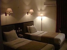 OIa Palace Hotel