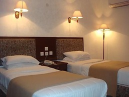 OIa Palace Hotel