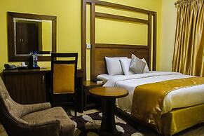 Banex Hotel and Suites