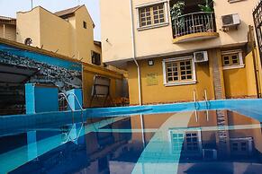 Banex Hotel and Suites