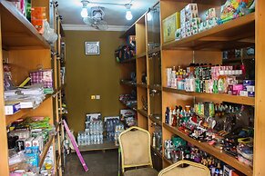 Banex Hotel and Suites