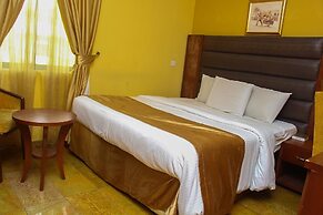 Banex Hotel and Suites