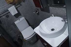 Banex Hotel and Suites