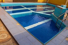 Banex Hotel and Suites