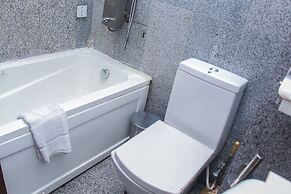 Banex Hotel and Suites