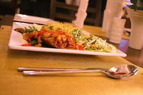 Banex Hotel and Suites