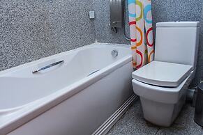 Banex Hotel and Suites