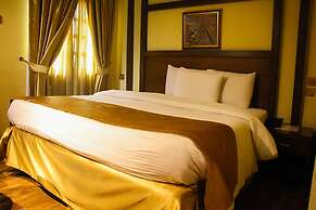 Banex Hotel and Suites