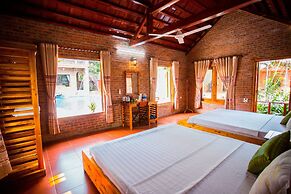 Ninh Binh Mountain View Homestay