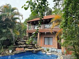 Ninh Binh Mountain View Homestay