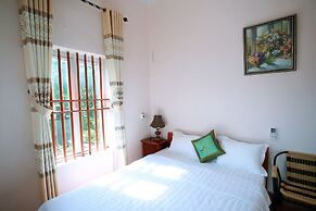 Ninh Binh Mountain View Homestay