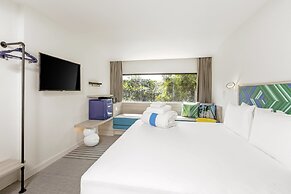 COSI Samui Chaweng Beach