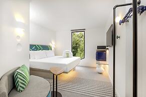 COSI Samui Chaweng Beach