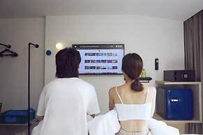 COSI Samui Chaweng Beach