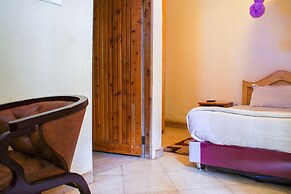 Capricon Executive Hotel