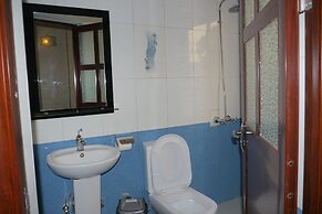 Rosaline Suites Hotel