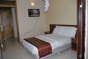 Rosaline Suites Hotel