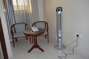 Rosaline Suites Hotel