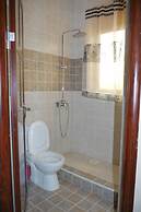 Rosaline Suites Hotel