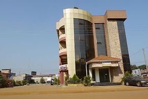 Rosaline Suites Hotel