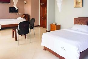 Super Paradise Hotel