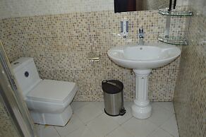 Super Paradise Hotel