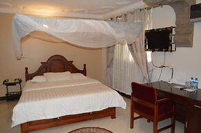 Super Paradise Hotel