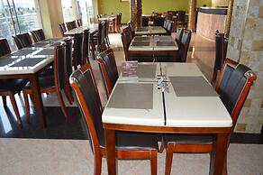 Super Paradise Hotel