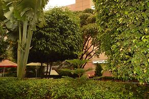 Super Paradise Hotel