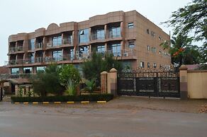 Super Paradise Hotel