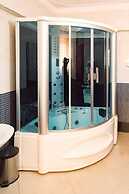 Super Paradise Hotel