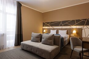 Hotel 28