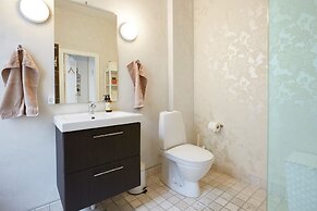 Big & Charming apartment in City Center