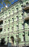 Summit Apart Hotel