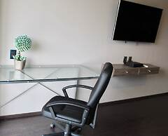 Elite 47 Hotel & Suites