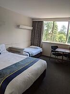 Parklane Motel