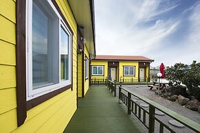 Brassica Flower Pension