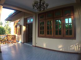 WEStay @ Chillax House - Ngapali - Hostel