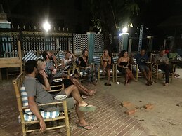 WEStay @ Chillax House - Ngapali - Hostel