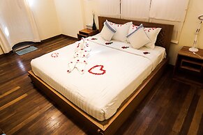 WEStay @ Chillax House - Ngapali - Hostel