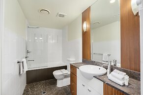 Chevron Renaissance - HR Surfers Paradise