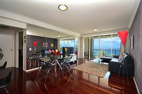Chevron Renaissance - HR Surfers Paradise