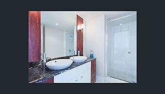 Chevron Renaissance - HR Surfers Paradise