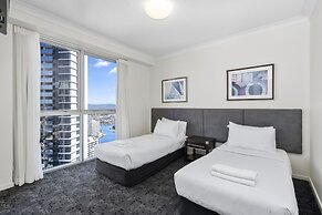 Chevron Renaissance - HR Surfers Paradise