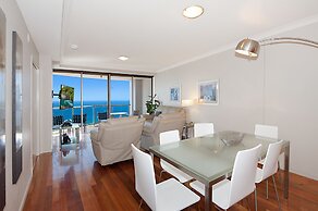 Chevron Renaissance - HR Surfers Paradise