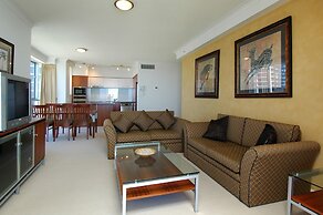 Chevron Renaissance - HR Surfers Paradise