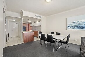 Chevron Renaissance - HR Surfers Paradise